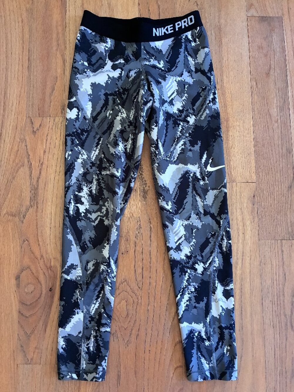 Nike Pro Hyperwarm Black Gray Digital Camo Leggings Boys Medium